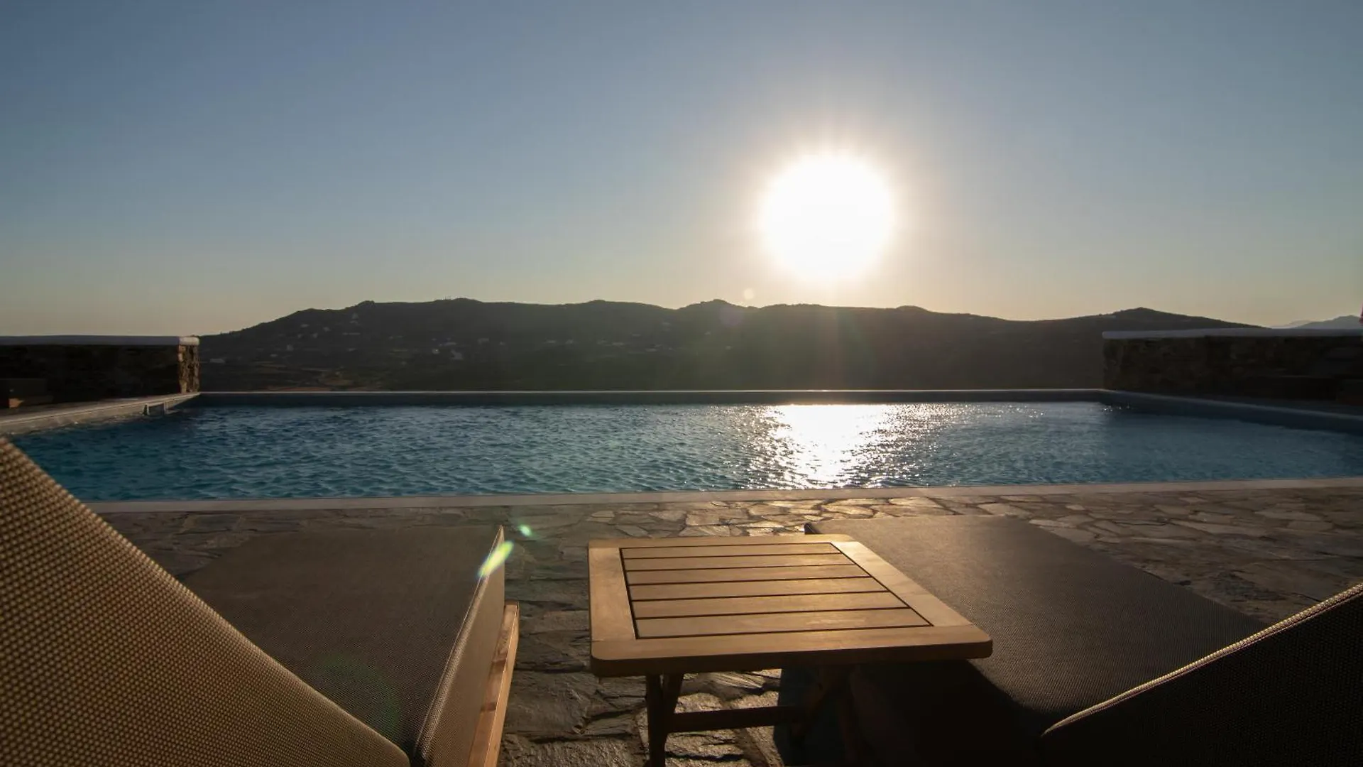 Thronos Suites アノ・メラ ギリシャ