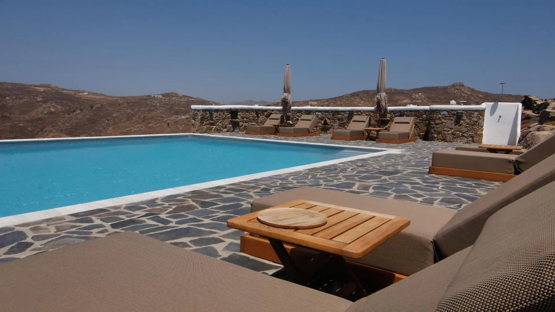 Daire Thronos Suites Ano Mera