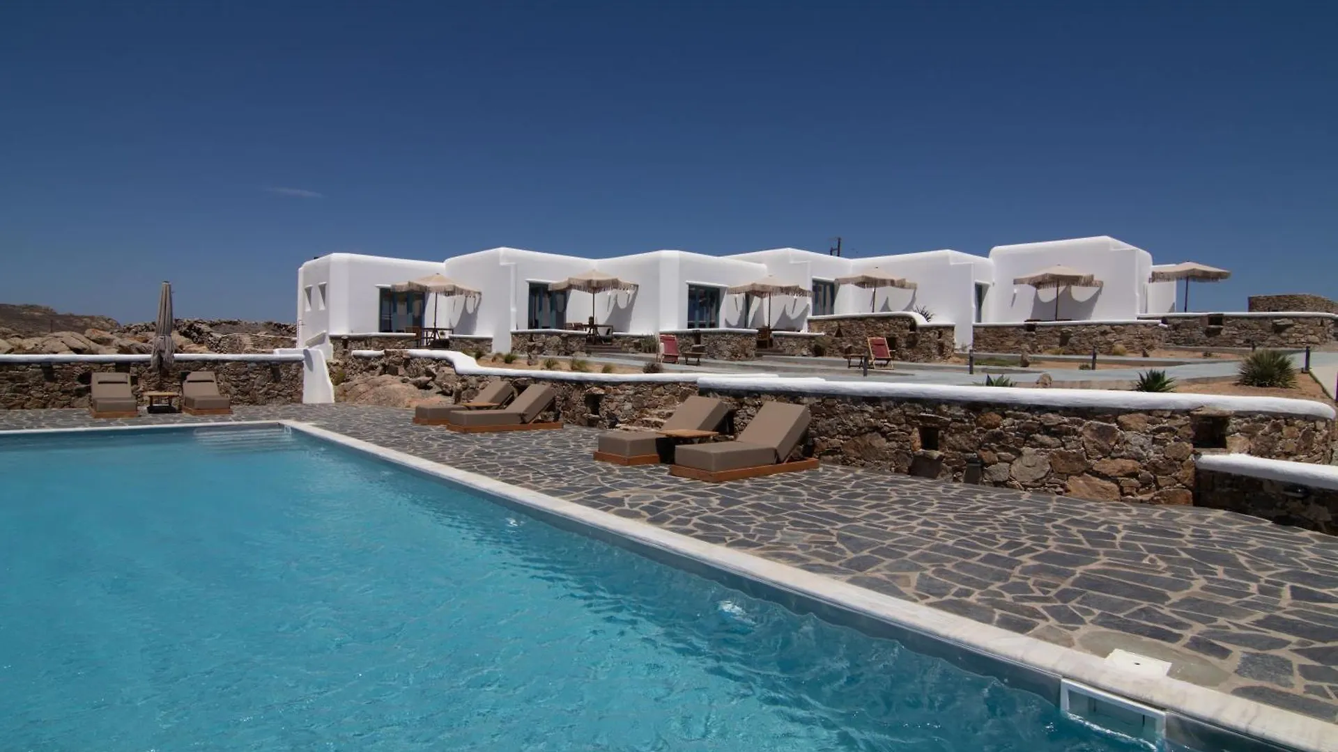 Thronos Suites Ano Mera Daire