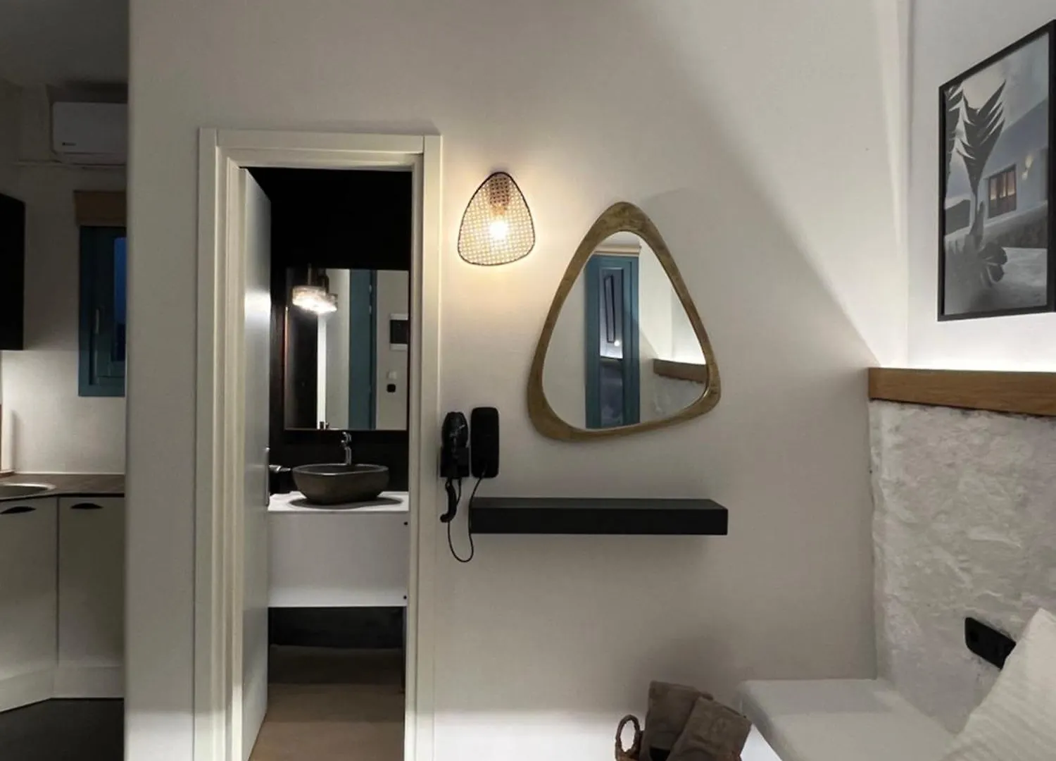 Thronos Suites Ano Mera Daire